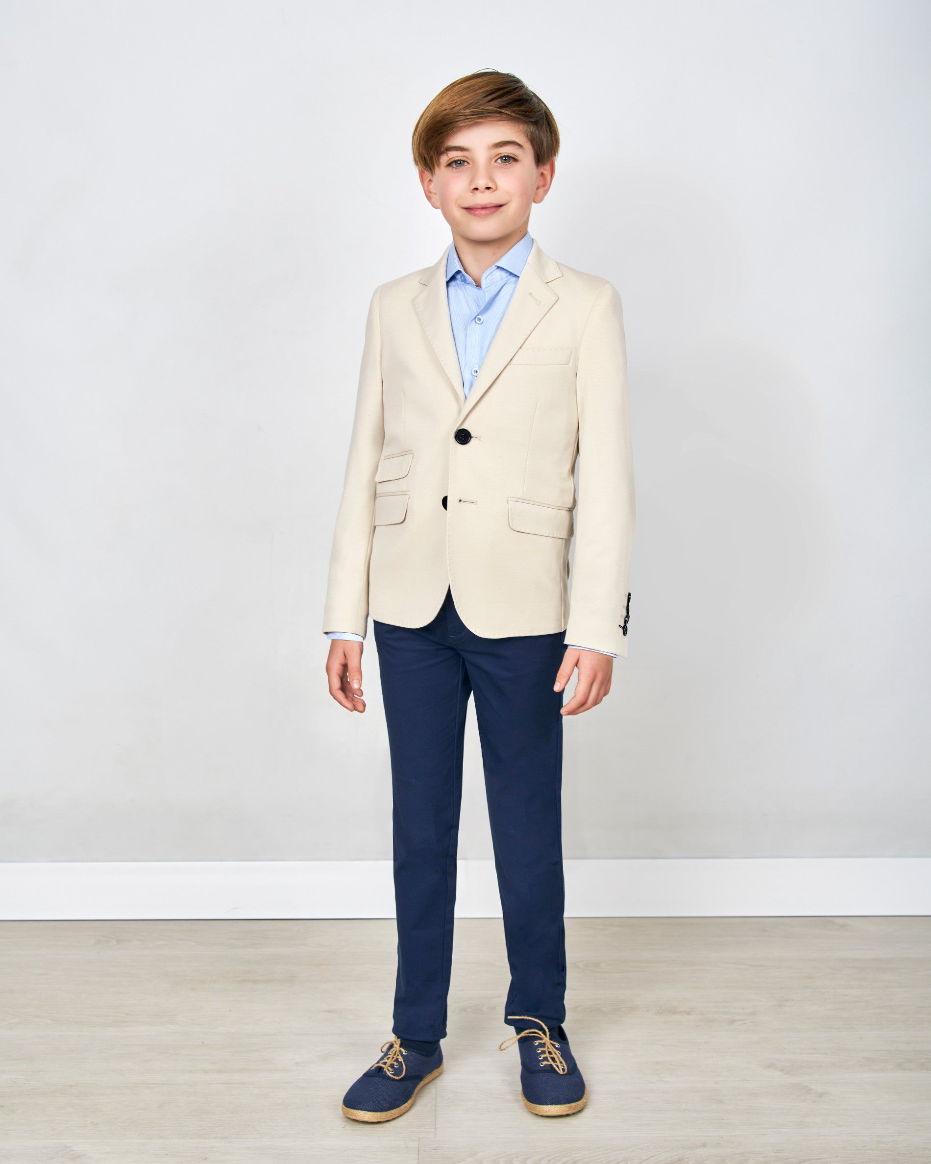 AMERICANA DE NIÑO PUNTO LISO BEIGE